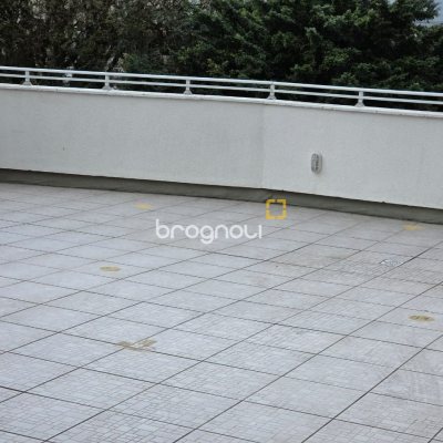 Apartamento com 99m², 3 quartos (sendo 1 suíte), 1 garagem, no bairro Coqueiros em Florianópolis