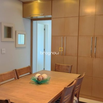 Apartamento com 99m², 3 quartos (sendo 1 suíte), 1 garagem, no bairro Coqueiros em Florianópolis