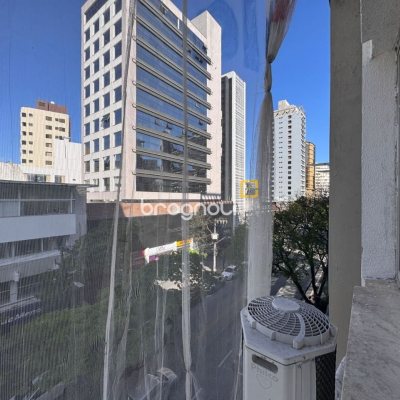 Apartamento com 49m², 1 quarto, no bairro Centro em Florianópolis