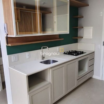 Loft com 53m², 1 quarto (sendo 1 suíte), 1 garagem, no bairro Lagoa da Conceição em Florianópolis