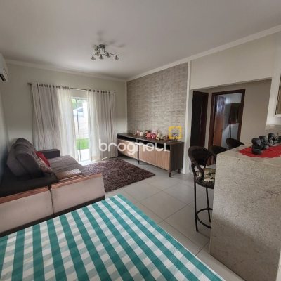 Casa com 136m², 2 quartos, 1 garagem, no bairro Rio Tavares em Florianópolis