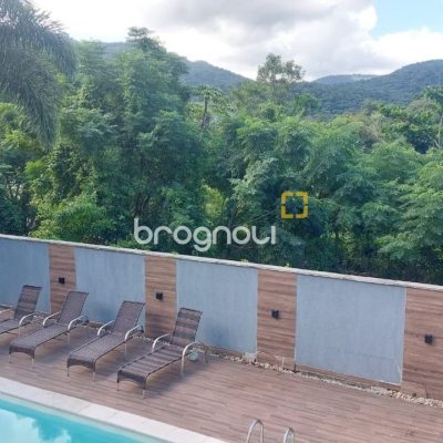 Casa com 136m², 2 quartos, 1 garagem, no bairro Rio Tavares em Florianópolis