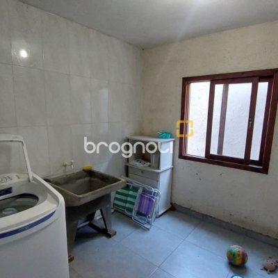 Casa com 136m², 2 quartos, 1 garagem, no bairro Rio Tavares em Florianópolis