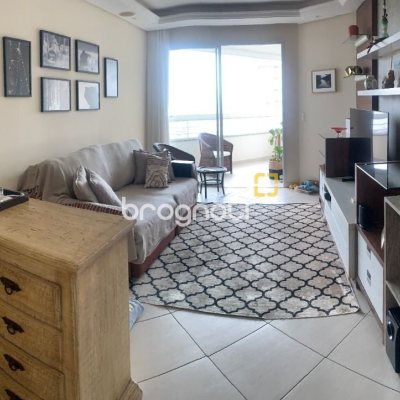 Apartamento com 120m², 4 quartos (sendo 1 suíte), 3 garagens, no bairro Balneário em Florianópolis