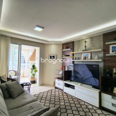 Apartamento com 120m², 4 quartos (sendo 1 suíte), 3 garagens, no bairro Balneário em Florianópolis