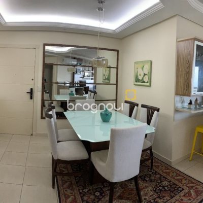 Apartamento com 120m², 4 quartos (sendo 1 suíte), 3 garagens, no bairro Balneário em Florianópolis
