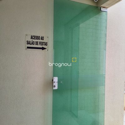 Apartamento com 120m², 4 quartos (sendo 1 suíte), 3 garagens, no bairro Balneário em Florianópolis