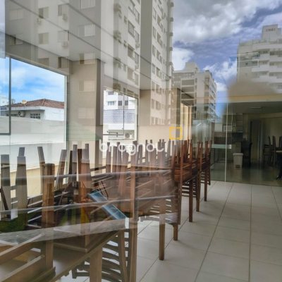 Apartamento com 120m², 4 quartos (sendo 1 suíte), 3 garagens, no bairro Balneário em Florianópolis