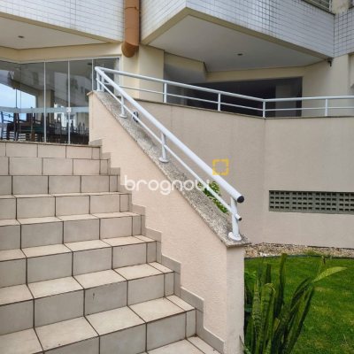 Apartamento com 120m², 4 quartos (sendo 1 suíte), 3 garagens, no bairro Balneário em Florianópolis
