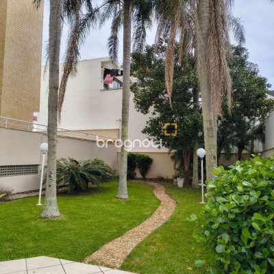 Apartamento com 120m², 4 quartos (sendo 1 suíte), 3 garagens, no bairro Balneário em Florianópolis