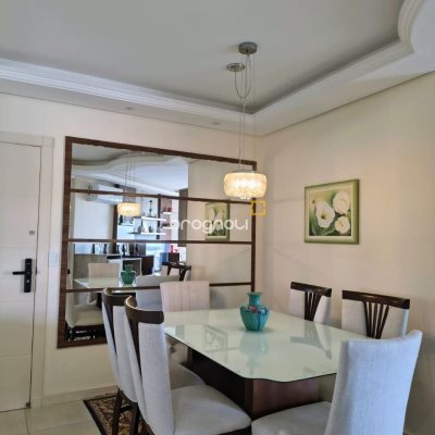 Apartamento com 120m², 4 quartos (sendo 1 suíte), 3 garagens, no bairro Balneário em Florianópolis