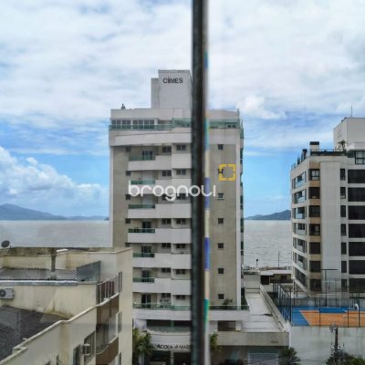 Apartamento com 120m², 4 quartos (sendo 1 suíte), 3 garagens, no bairro Balneário em Florianópolis