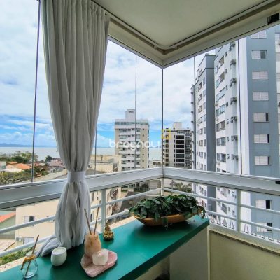 Apartamento com 120m², 4 quartos (sendo 1 suíte), 3 garagens, no bairro Balneário em Florianópolis