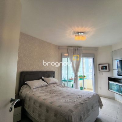 Apartamento com 120m², 4 quartos (sendo 1 suíte), 3 garagens, no bairro Balneário em Florianópolis