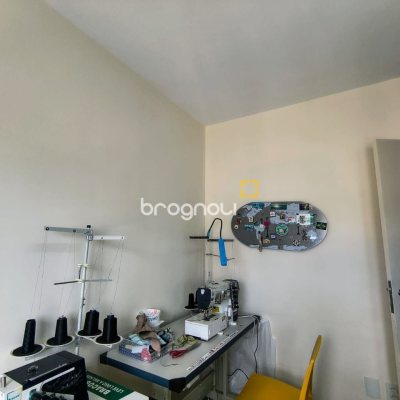Apartamento com 120m², 4 quartos (sendo 1 suíte), 3 garagens, no bairro Balneário em Florianópolis