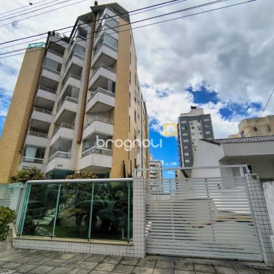 Apartamento com 120m², 4 quartos (sendo 1 suíte), 3 garagens, no bairro Balneário em Florianópolis