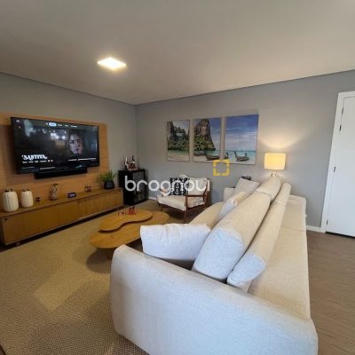 Cobertura com 137m², 4 quartos (sendo 4 suítes), 2 garagens, no bairro Jurerê em Florianópolis