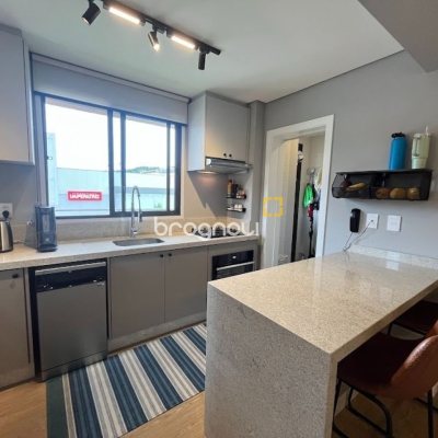 Cobertura com 137m², 4 quartos (sendo 4 suítes), 2 garagens, no bairro Jurerê em Florianópolis