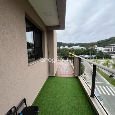 Cobertura com 137m², 4 quartos (sendo 4 suítes), 2 garagens, no bairro Jurerê em Florianópolis