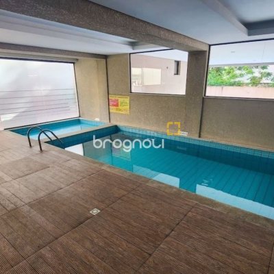 Cobertura com 137m², 4 quartos (sendo 4 suítes), 2 garagens, no bairro Jurerê em Florianópolis