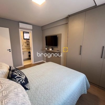 Cobertura com 137m², 4 quartos (sendo 4 suítes), 2 garagens, no bairro Jurerê em Florianópolis