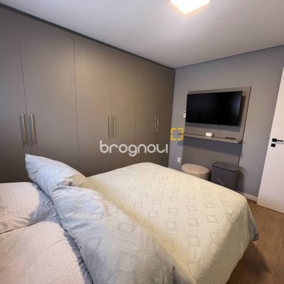 Cobertura com 137m², 4 quartos (sendo 4 suítes), 2 garagens, no bairro Jurerê em Florianópolis