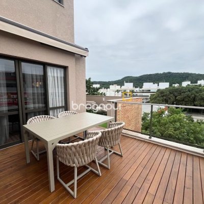 Cobertura com 137m², 4 quartos (sendo 4 suítes), 2 garagens, no bairro Jurerê em Florianópolis