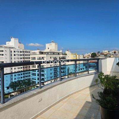 Cobertura com 337m², 3 quartos (sendo 1 suíte), 3 garagens, no bairro Balneário em Florianópolis