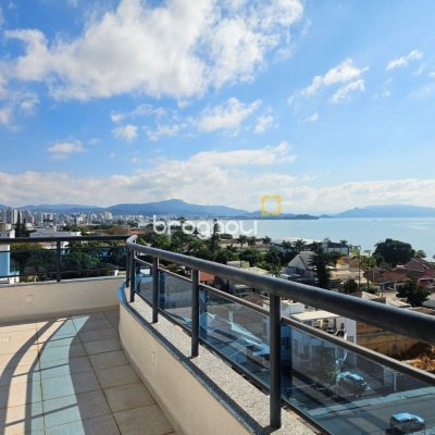 Cobertura com 337m², 3 quartos (sendo 1 suíte), 3 garagens, no bairro Balneário em Florianópolis