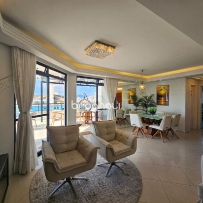 Cobertura com 337m², 3 quartos (sendo 1 suíte), 3 garagens, no bairro Balneário em Florianópolis