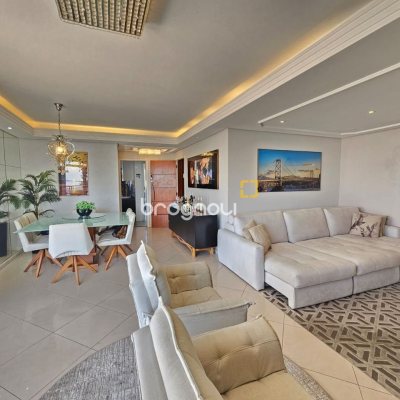 Cobertura com 337m², 3 quartos (sendo 1 suíte), 3 garagens, no bairro Balneário em Florianópolis