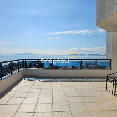 Cobertura com 337m², 3 quartos (sendo 1 suíte), 3 garagens, no bairro Balneário em Florianópolis