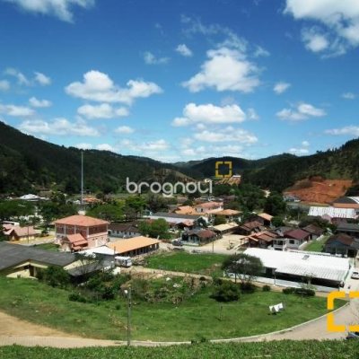 Sítio com 30000m², 1 quarto, no bairro Centro em Anitápolis