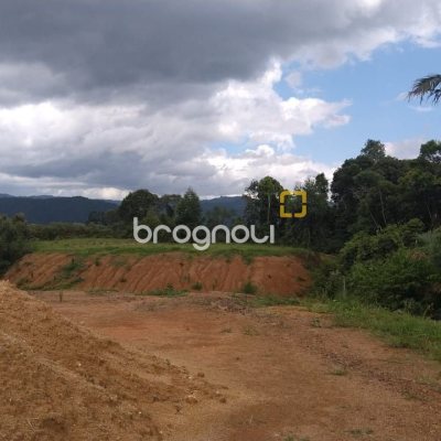 Sítio com 30000m², 1 quarto, no bairro Centro em Anitápolis