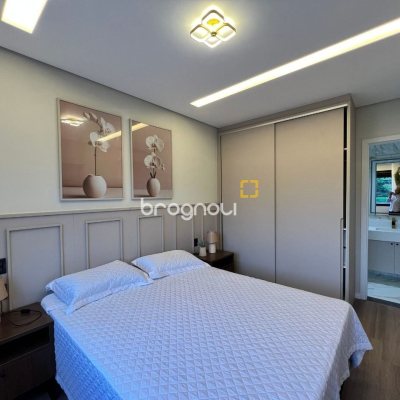 Casa de Condomínio com 185m², 3 quartos (sendo 3 suítes), 2 garagens, no bairro Cachoeira do Bom Jesus em Florianópolis