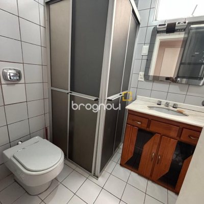 Apartamento com 95m², 3 quartos (sendo 1 suíte), 1 garagem, no bairro Centro em Florianópolis
