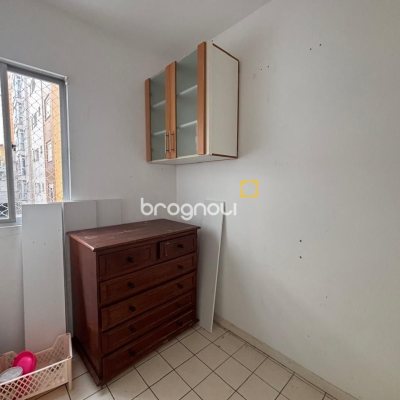 Apartamento com 95m², 3 quartos (sendo 1 suíte), 1 garagem, no bairro Centro em Florianópolis