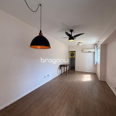 Apartamento com 95m², 3 quartos (sendo 1 suíte), 1 garagem, no bairro Centro em Florianópolis