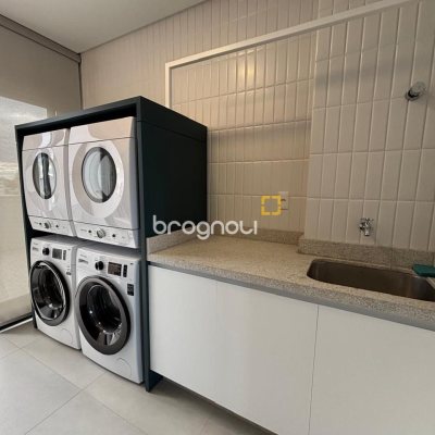 Studio com 75m², 1 quarto (sendo 1 suíte), 1 garagem, no bairro Coqueiros em Florianópolis