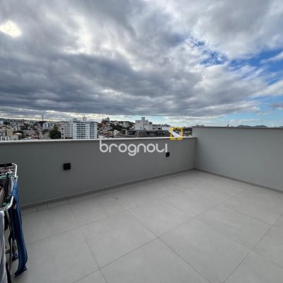 Studio com 75m², 1 quarto (sendo 1 suíte), 1 garagem, no bairro Coqueiros em Florianópolis
