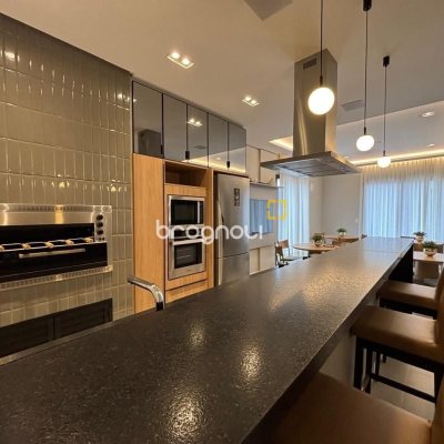 Studio com 75m², 1 quarto (sendo 1 suíte), 1 garagem, no bairro Coqueiros em Florianópolis