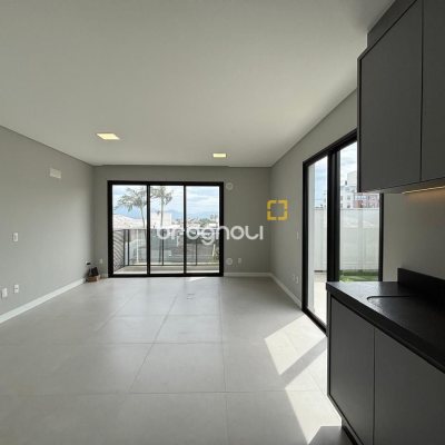 Studio com 75m², 1 quarto (sendo 1 suíte), 1 garagem, no bairro Coqueiros em Florianópolis