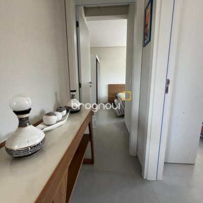 Apartamento com 69m², 3 quartos (sendo 2 suítes), 1 garagem, no bairro Palmas em Governador Celso Ramos
