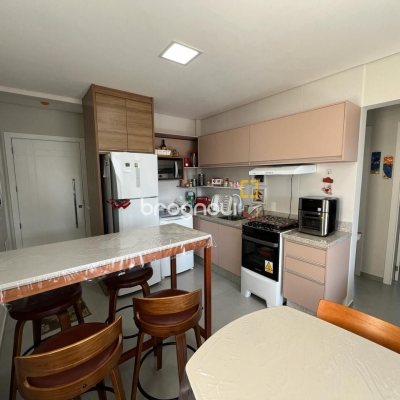 Apartamento com 69m², 3 quartos (sendo 2 suítes), 1 garagem, no bairro Palmas em Governador Celso Ramos