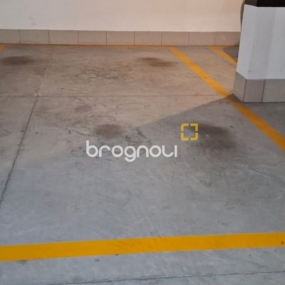 Apartamento com 75m², 2 quartos (sendo 1 suíte), 2 garagens, no bairro Centro em Florianópolis