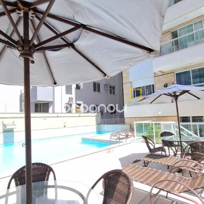Apartamento com 75m², 2 quartos (sendo 1 suíte), 2 garagens, no bairro Centro em Florianópolis