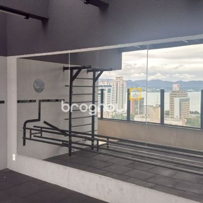 Apartamento com 79m², 2 quartos (sendo 2 suítes), 1 garagem, no bairro Estreito em Florianópolis