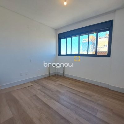 Apartamento com 79m², 2 quartos (sendo 2 suítes), 1 garagem, no bairro Estreito em Florianópolis