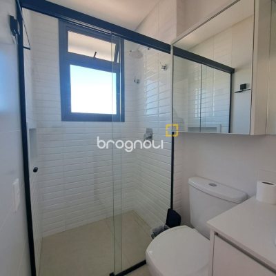 Apartamento com 79m², 2 quartos (sendo 2 suítes), 1 garagem, no bairro Estreito em Florianópolis