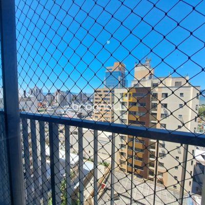Apartamento com 79m², 2 quartos (sendo 2 suítes), 1 garagem, no bairro Estreito em Florianópolis